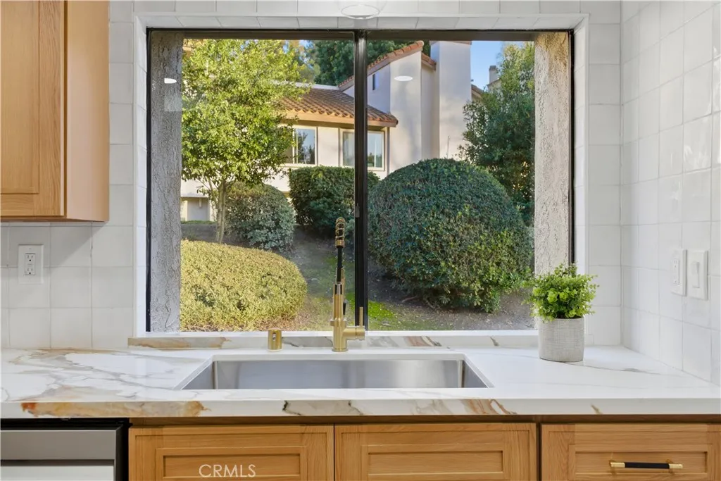 26542 Azuer, Mission Viejo, California 92691 home-pic-22