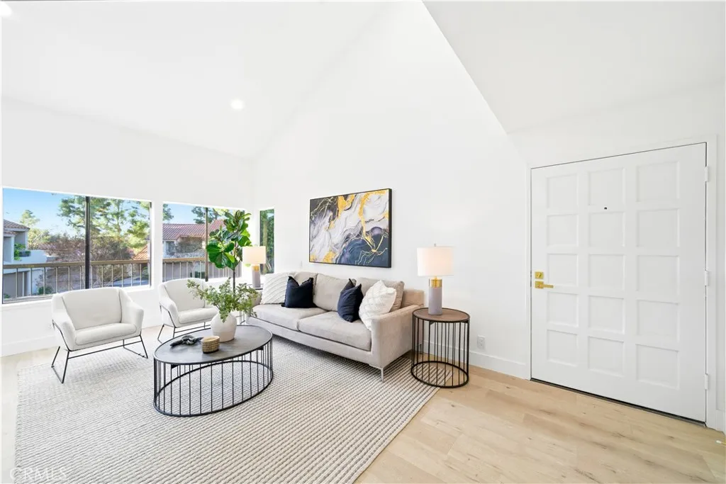 26542 Azuer, Mission Viejo, California 92691 home-pic-7
