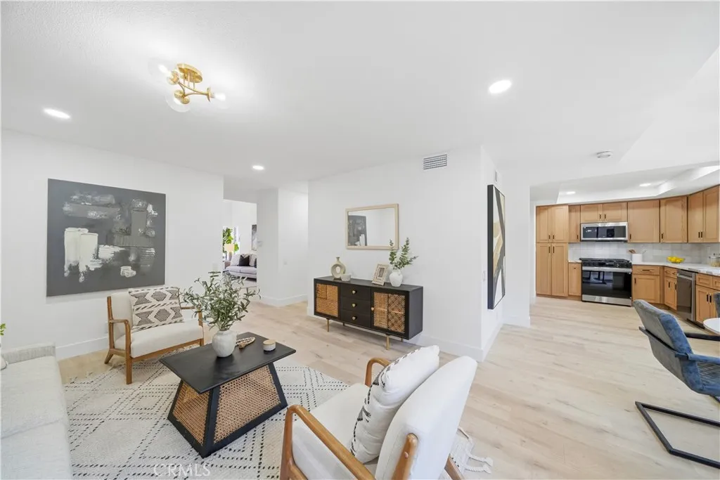 26542 Azuer, Mission Viejo, California 92691 home-pic-15