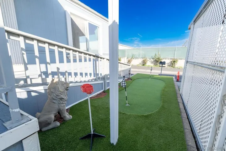 private putting green.