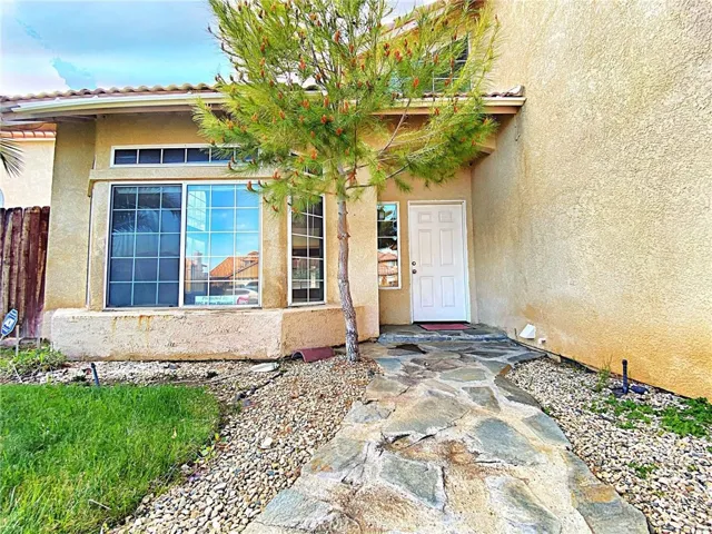 39221 Beacon Lane, Palmdale, California 93551