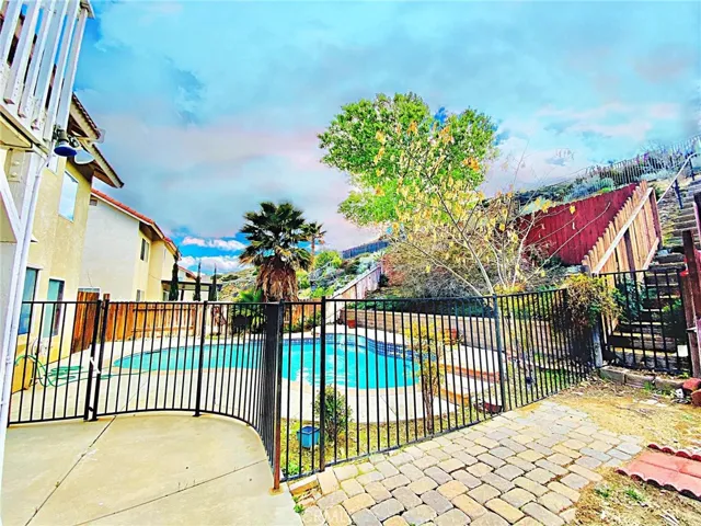 39221 Beacon Lane, Palmdale, California 93551