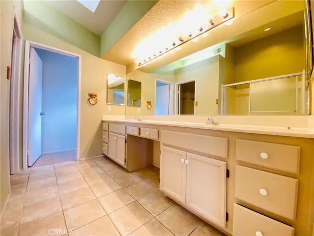 39221 Beacon Lane, Palmdale, California 93551