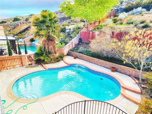 39221 Beacon Lane, Palmdale, California 93551
