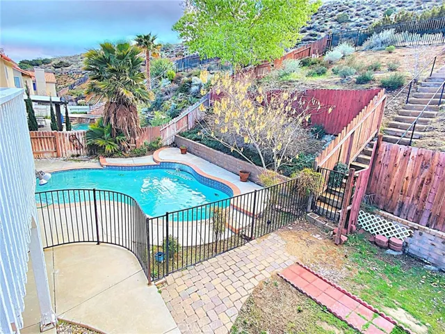 39221 Beacon Lane, Palmdale, California 93551