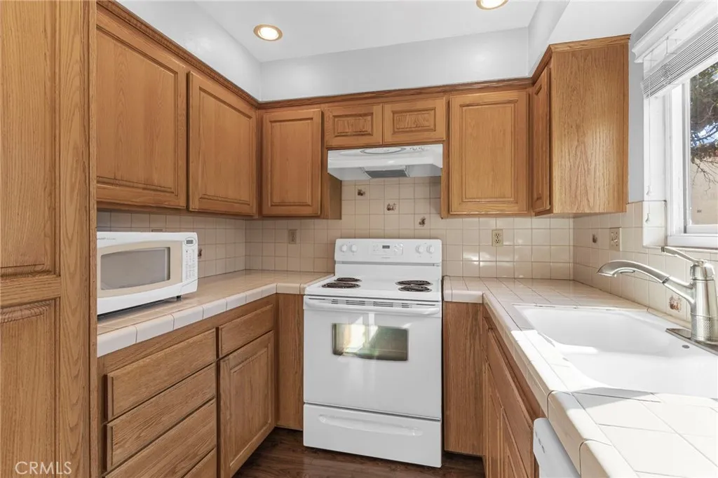 400 S Flower Street 108, Orange, California 92868 home-pic-10