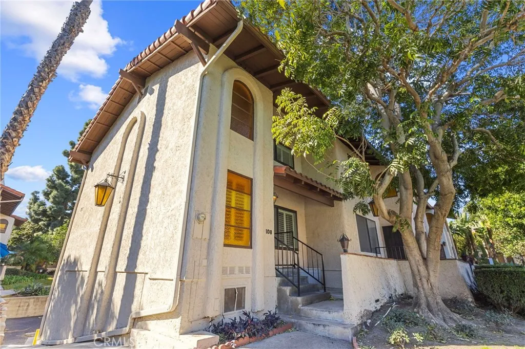 400 S Flower Street 108, Orange, California 92868 home-pic-3