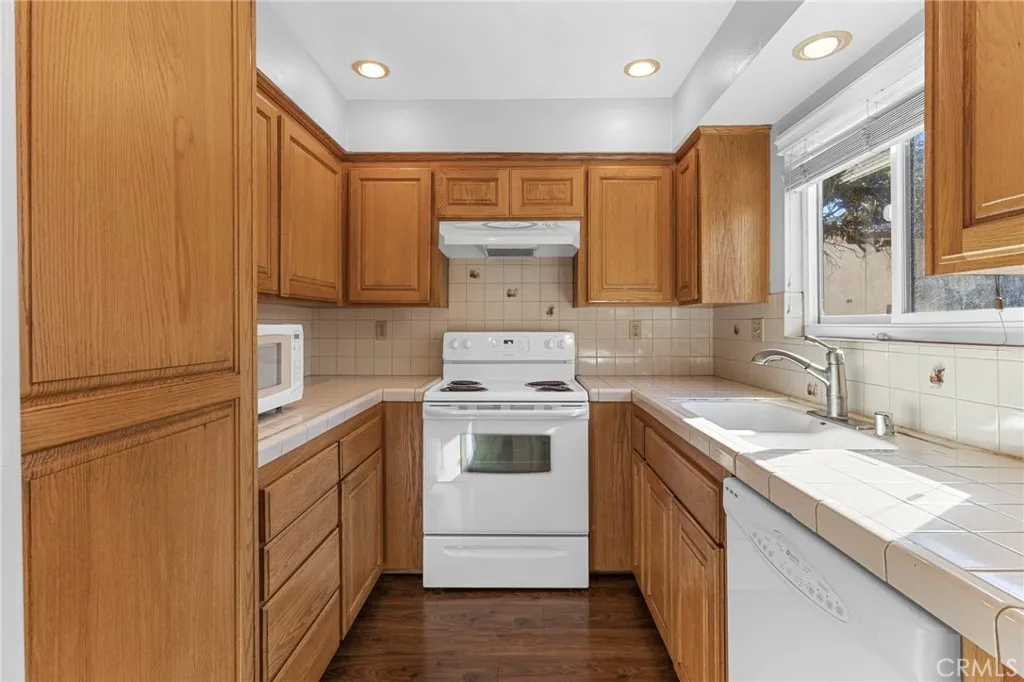 400 S Flower Street 108, Orange, California 92868 home-pic-9