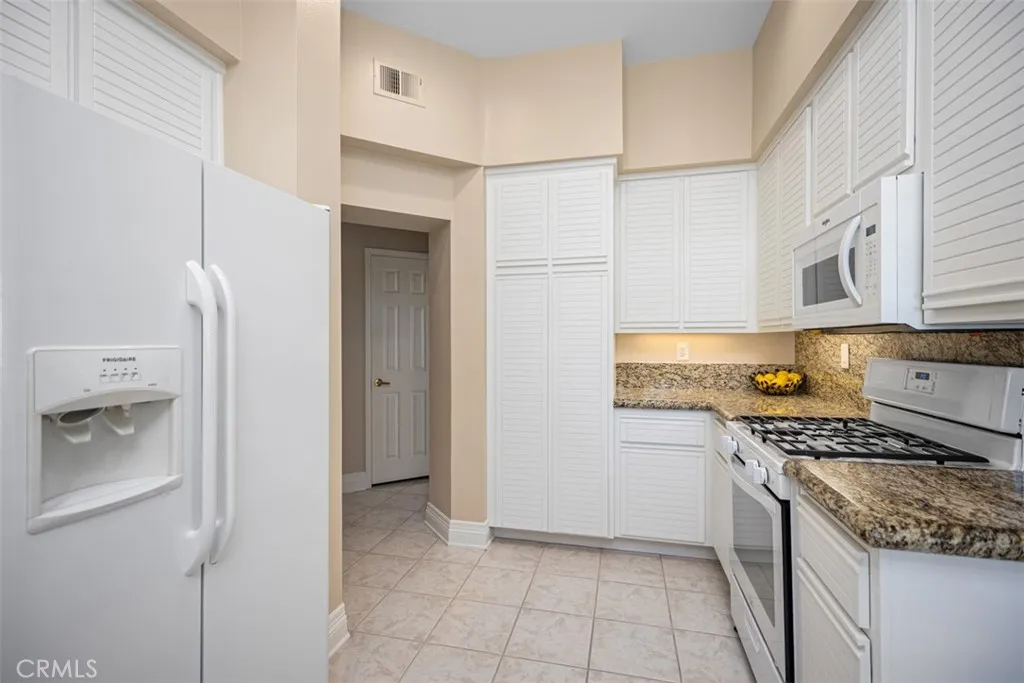 21527 Paseo Palmetto, Mission Viejo, California 92692 home-pic-21