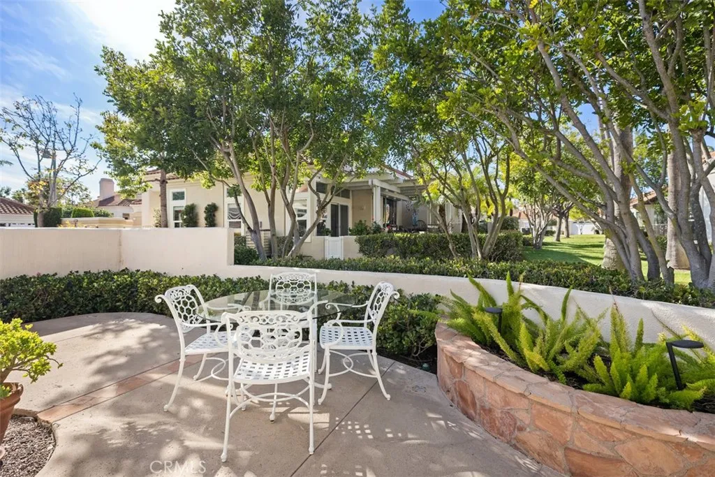 21527 Paseo Palmetto, Mission Viejo, California 92692 home-pic-29