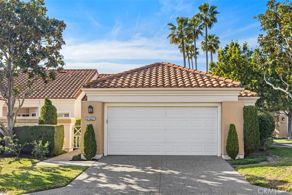 21527 Paseo Palmetto, Mission Viejo, California 92692 home-pic-2