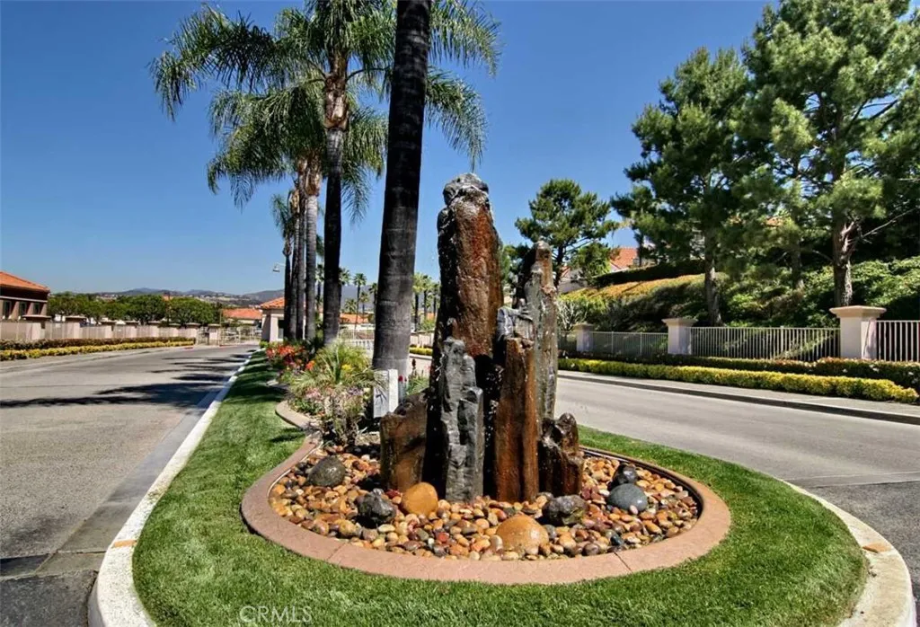21527 Paseo Palmetto, Mission Viejo, California 92692 home-pic-35