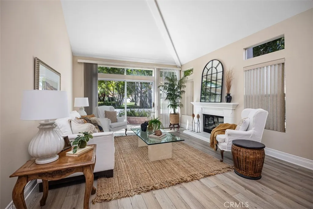 21527 Paseo Palmetto, Mission Viejo, California 92692 home-pic-8