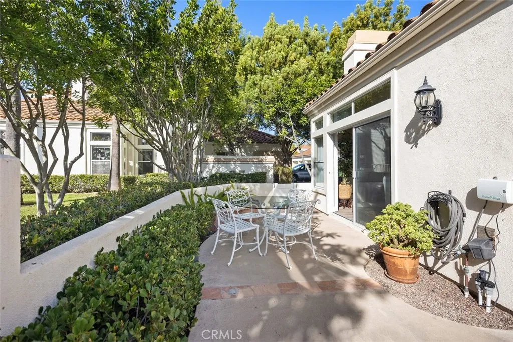 21527 Paseo Palmetto, Mission Viejo, California 92692 home-pic-31