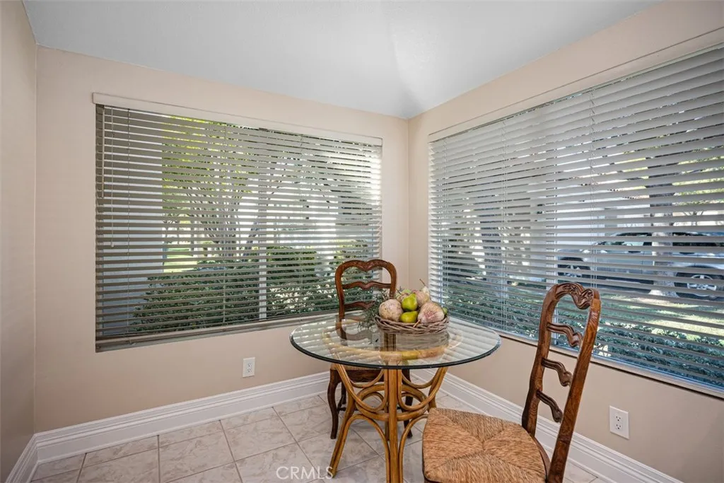 21527 Paseo Palmetto, Mission Viejo, California 92692 home-pic-16