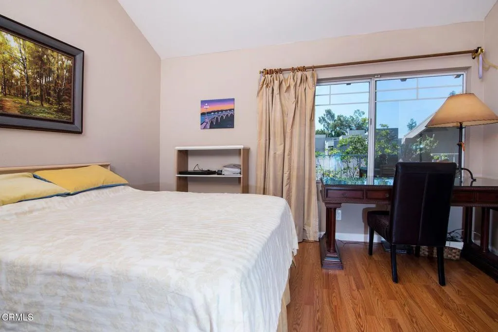 202 S Holliston Avenue 301, Pasadena, California 91106 home-pic-18