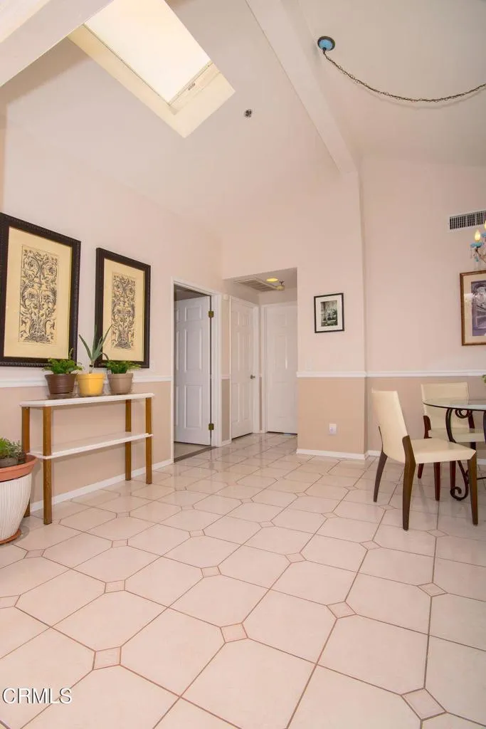 202 S Holliston Avenue 301, Pasadena, California 91106 home-pic-10
