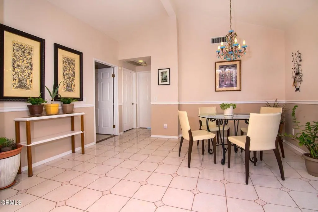 202 S Holliston Avenue 301, Pasadena, California 91106 home-pic-9