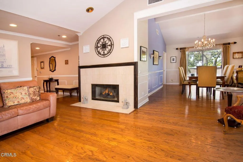 202 S Holliston Avenue 301, Pasadena, California 91106 home-pic-5