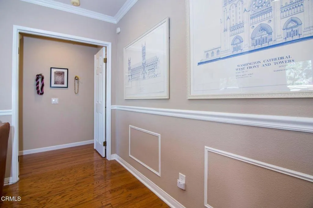 202 S Holliston Avenue 301, Pasadena, California 91106 home-pic-32