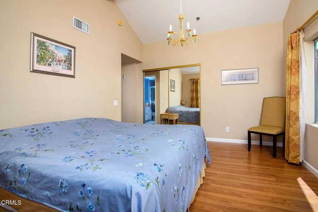 202 S Holliston Avenue 301, Pasadena, California 91106 home-pic-25