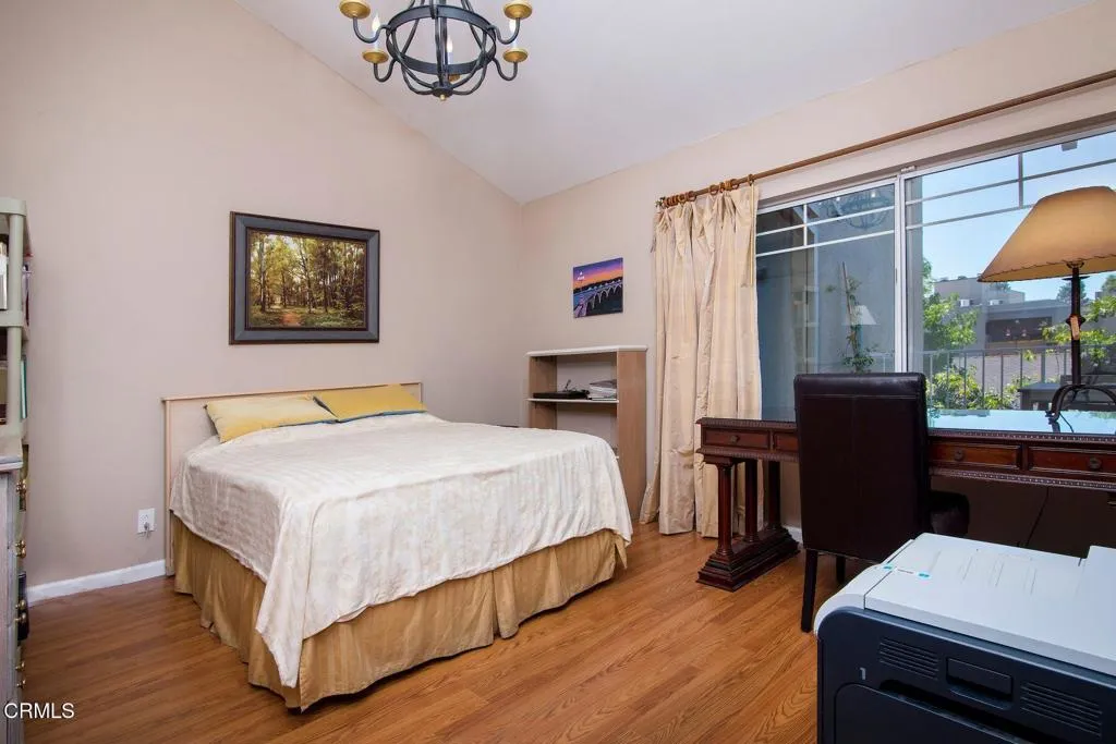 202 S Holliston Avenue 301, Pasadena, California 91106 home-pic-19