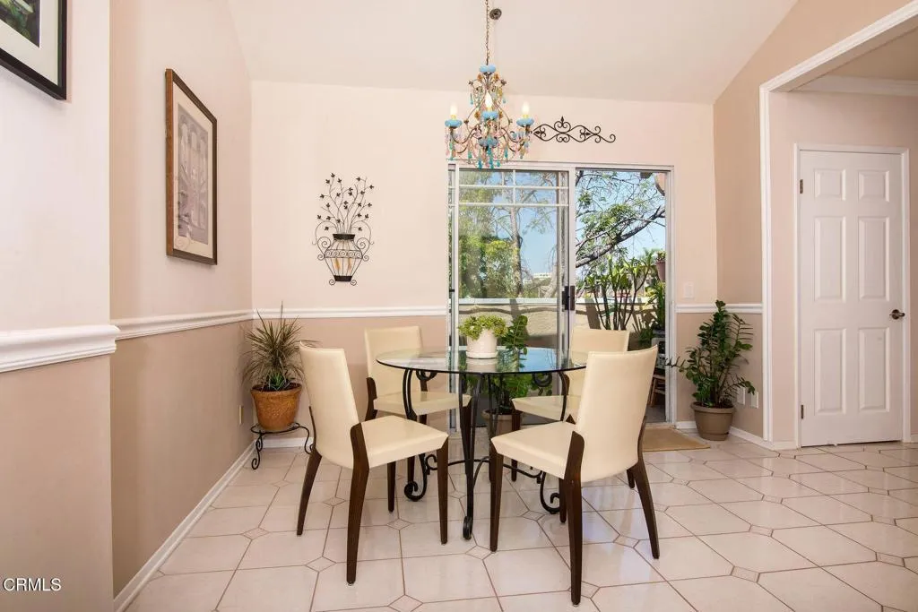 202 S Holliston Avenue 301, Pasadena, California 91106 home-pic-6
