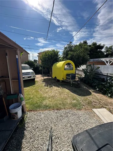 Backyard ample parking (no Garage)