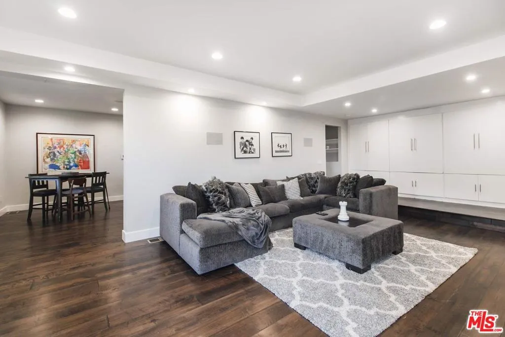 3200 Wrightwood Drive, Studio City, California 91604 home-pic-30