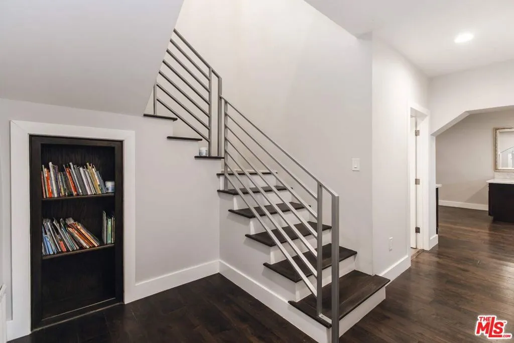 3200 Wrightwood Drive, Studio City, California 91604 home-pic-27