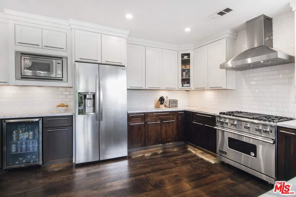 3200 Wrightwood Drive, Studio City, California 91604 home-pic-15