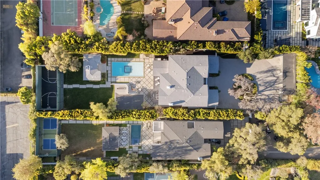 17528 Jayden Lane, Encino, California 91316 home-pic-56