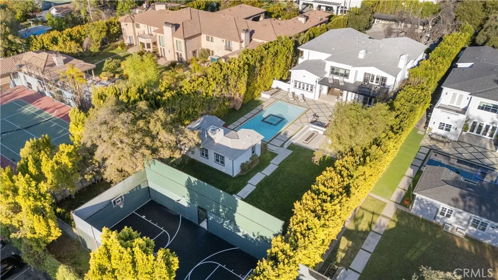 17528 Jayden Lane, Encino, California 91316 home-pic-1