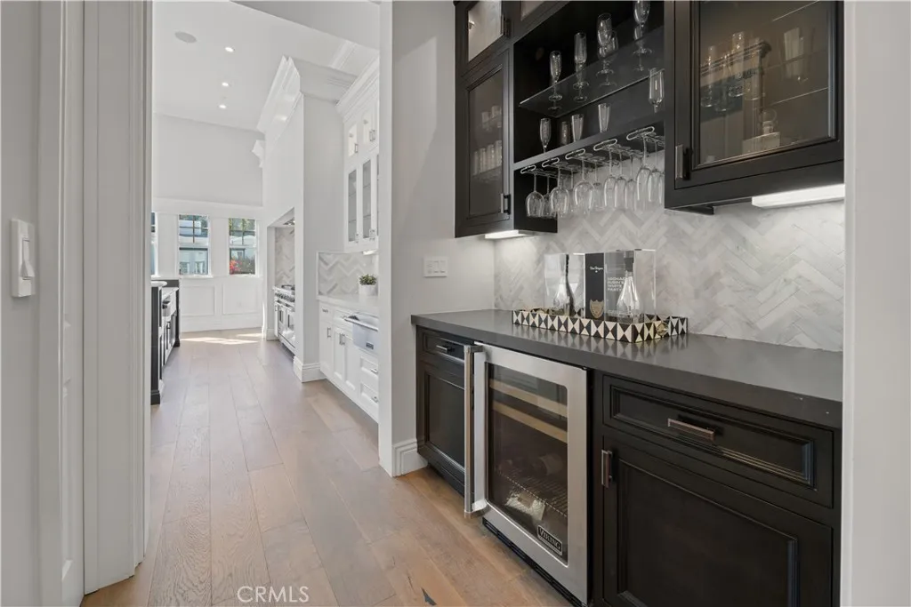 17528 Jayden Lane, Encino, California 91316 home-pic-28