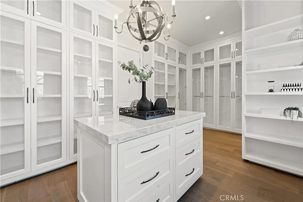 17528 Jayden Lane, Encino, California 91316 home-pic-42