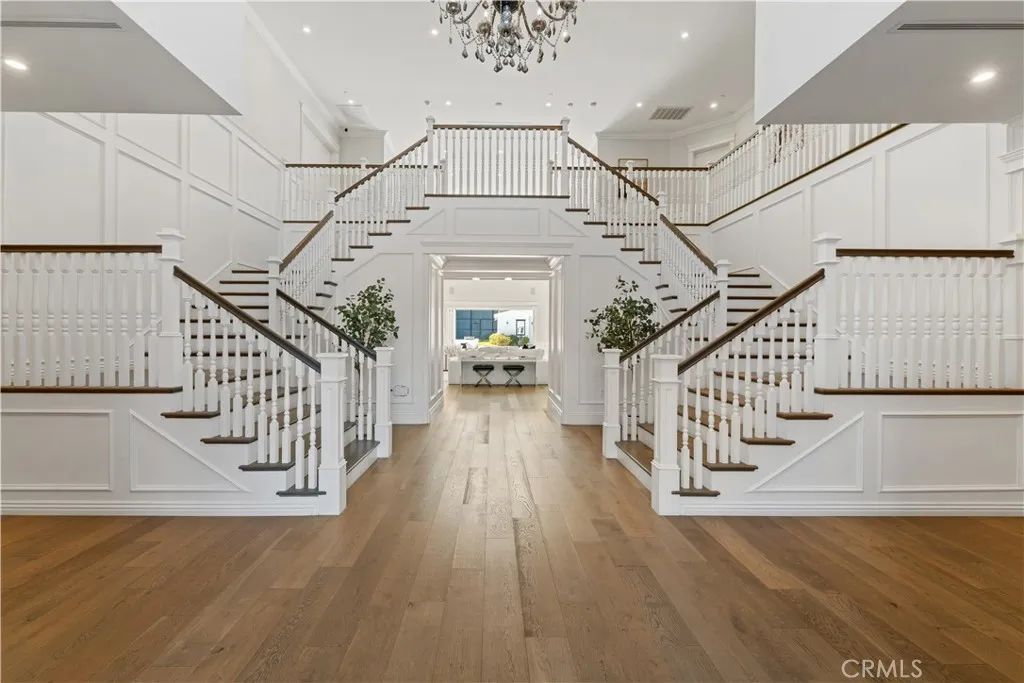 17528 Jayden Lane, Encino, California 91316 home-pic-17