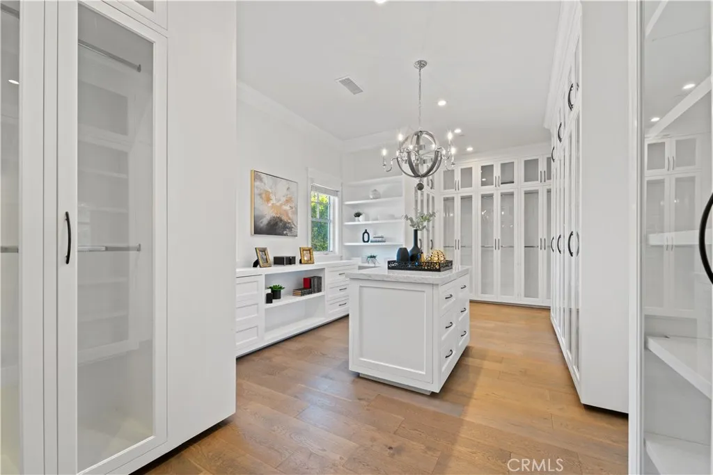 17528 Jayden Lane, Encino, California 91316 home-pic-41