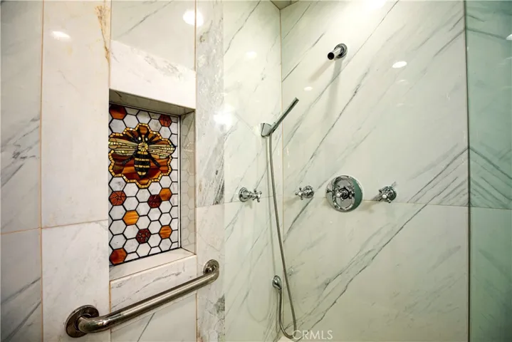 Guest Bath with Bee shower niche