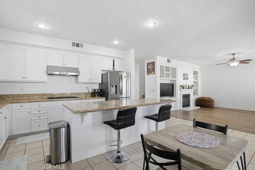 6865 Hop Clover, Eastvale, California 92880 home-pic-18