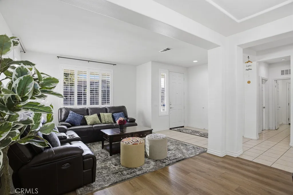 6865 Hop Clover, Eastvale, California 92880 home-pic-8