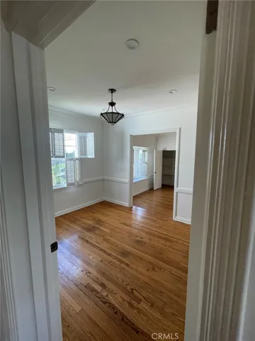 Has a formal dining room