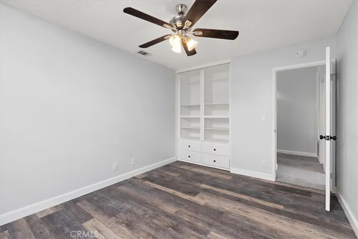 Middle Bedroom