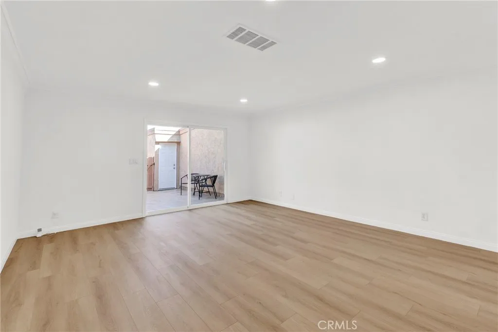 603 Beverly Pl, San Marcos, California 92078 home-pic-4