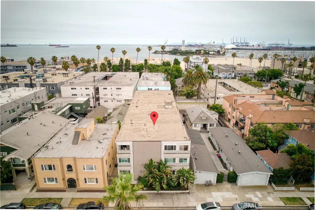 1130 E 1st, Long Beach, California 90802 home-pic-22