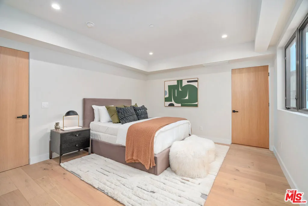 11651 Missouri Avenue, Los Angeles, California 90025 home-pic-26