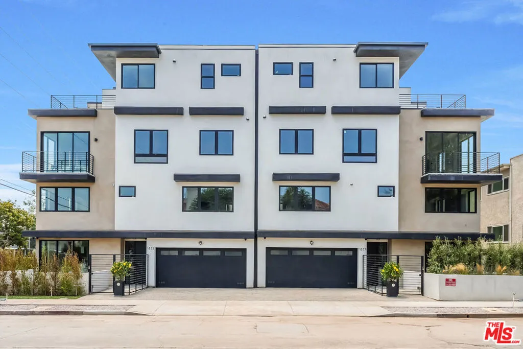 11651 Missouri Avenue, Los Angeles, California 90025 home-pic-1