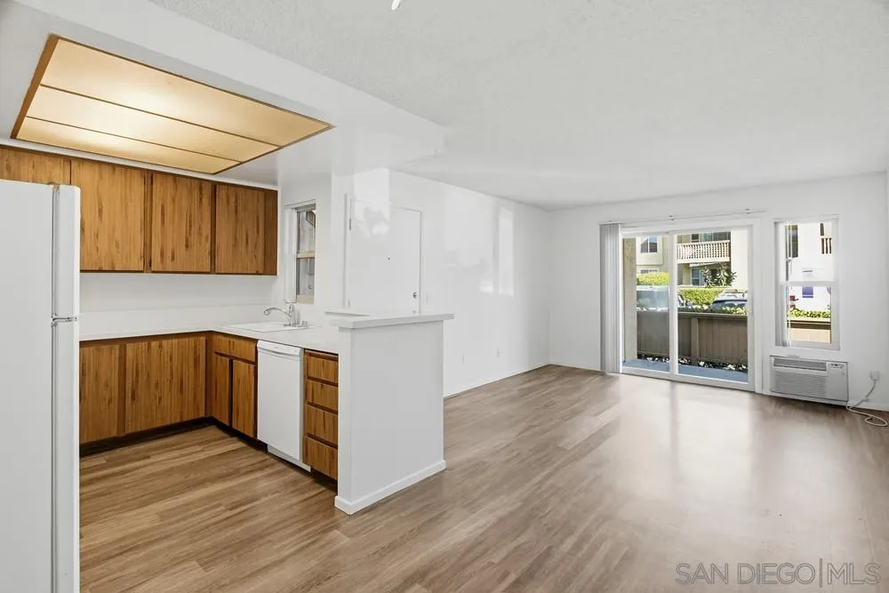 6046 Rancho Mission Rd 375, San Diego, California 92108 home-pic-6