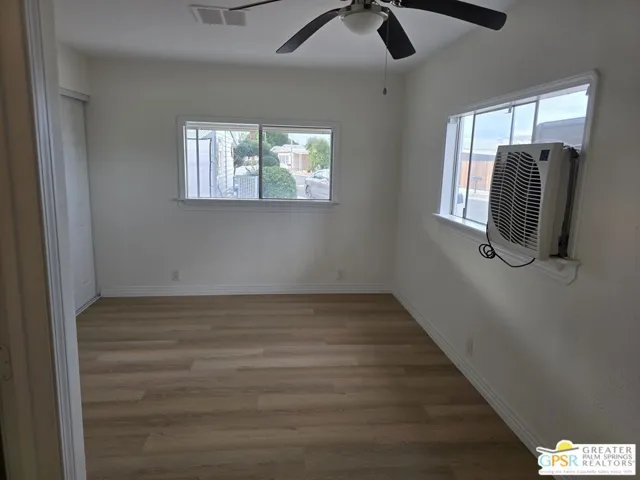 Primary Bedroom pic 1