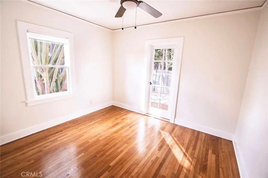 225 Barry, Ventura, California 93001 home-pic-17