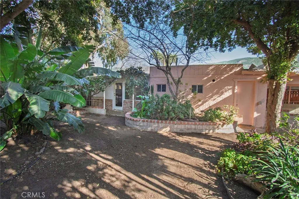 225 Barry, Ventura, California 93001 home-pic-29